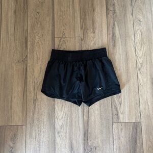 Nike women shorts size M
